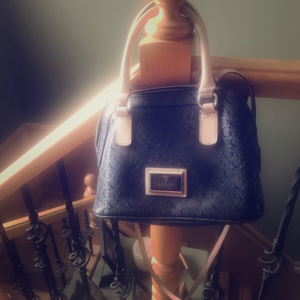Small GUESS purse